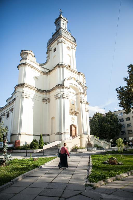 City Central Lviv Hostel Exteriör bild